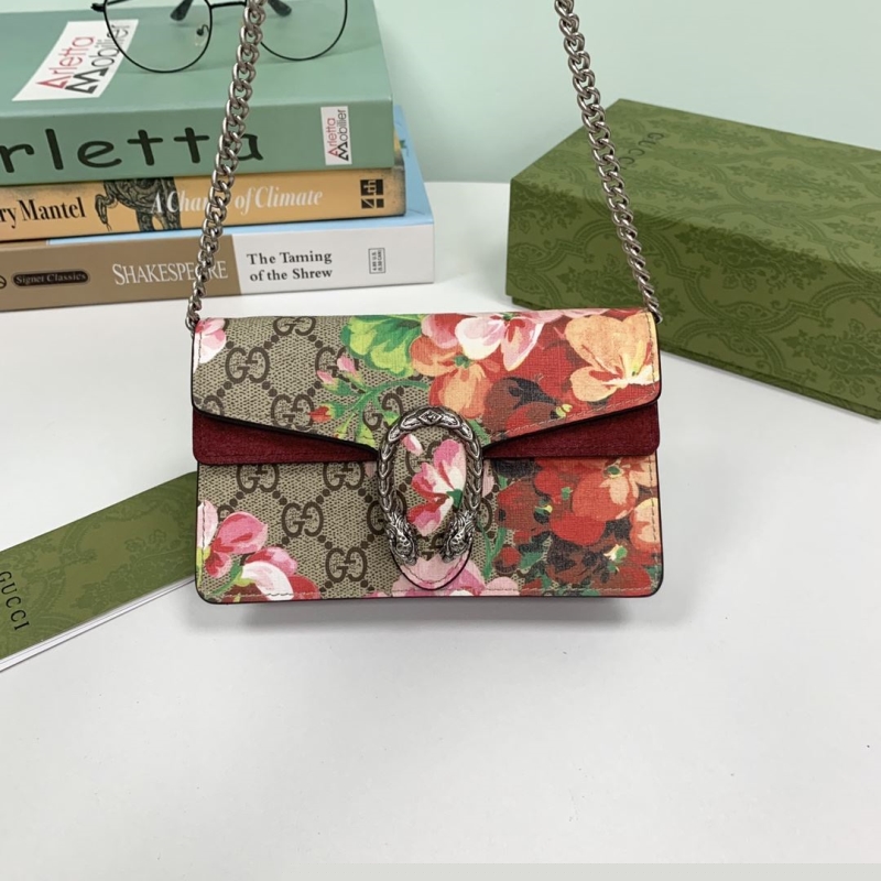 G*u*i wallets & purse